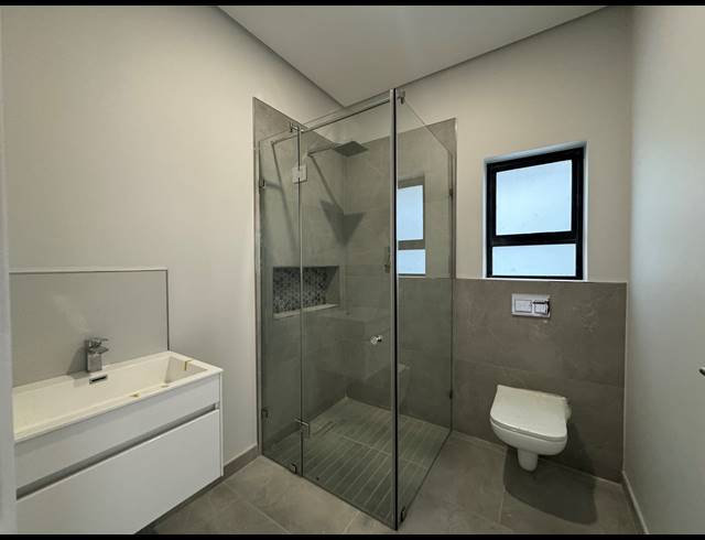 4 BEDROOM HOUSE FOR SALE IN SANDOWN